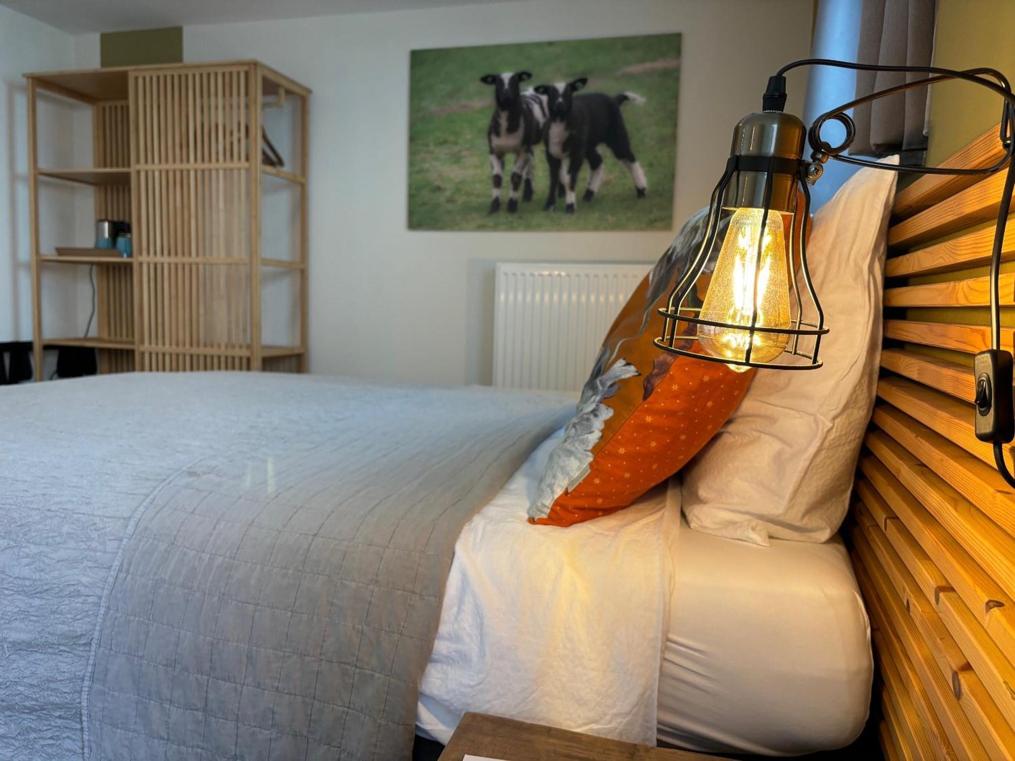 Dalauro Next Bed & Breakfast Eys Bagian luar foto